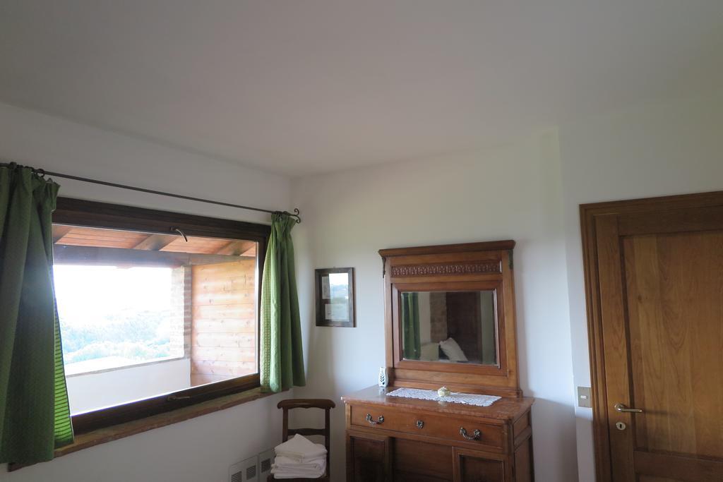 Agriturismo Rupestr Canelli Pokoj fotografie